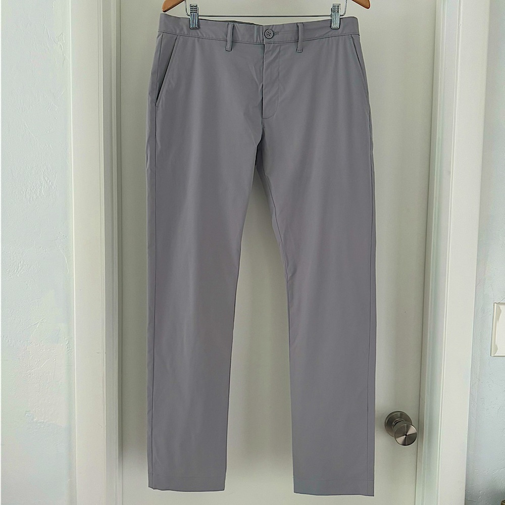 Like new! J Crew flex slim chinos 32 x 32